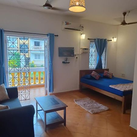 Contemporary Studio Apartment In Calangute, Goa Exteriör bild